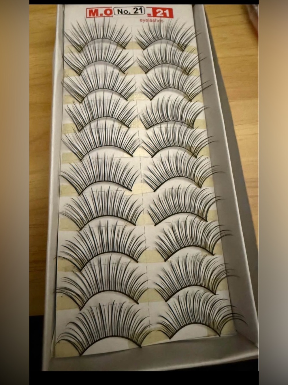 M.O No.21 Black False Eyelashes – Natural Volume Multipack